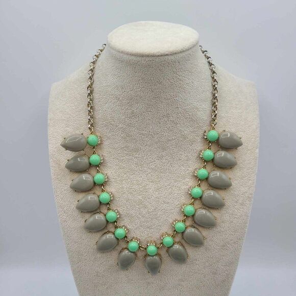 J Crew Silver Tone Gray and Turquoise Resin Statement Necklace NWOT! - Picture 9 of 9